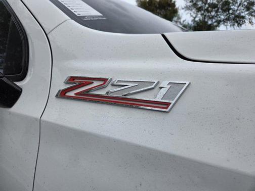 Summit White 2024 Chevrolet Suburban 4WD Z71