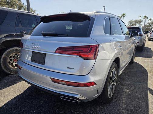 2022 Audi Q5 45 S line Premium Plus