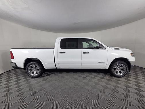 Bright White Clearcoat 2026 RAM 1500 Big Horn/Lone Star