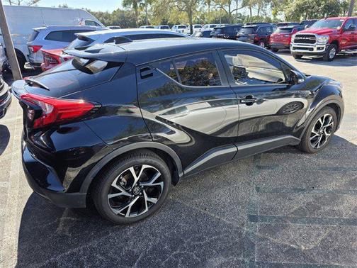 2021 Toyota C-HR XLE