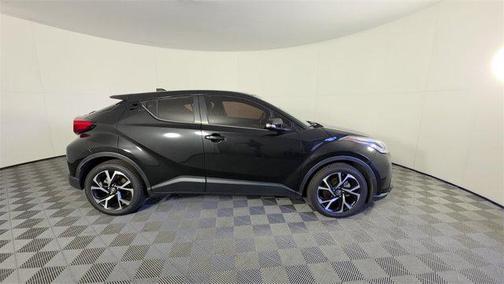 2021 Toyota C-HR XLE