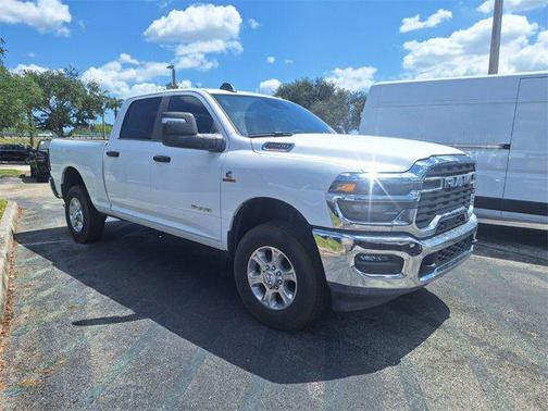 2025 RAM 2500 Big Horn Crew Cab 4x4 6'4' Box