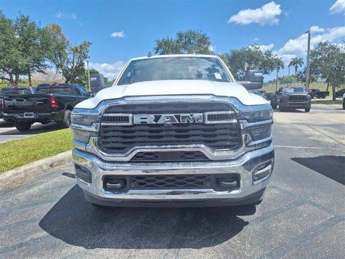 2025 RAM 2500 Big Horn Crew Cab 4x4 6'4' Box
