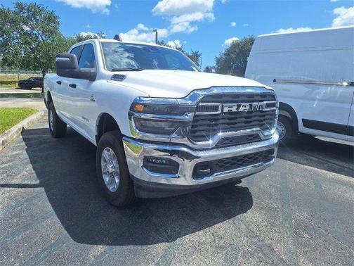 2025 RAM 2500 Big Horn Crew Cab 4x4 6'4' Box