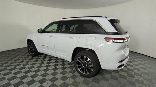 2025 Jeep Grand Cherokee Overland