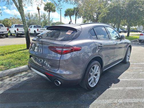 2018 Alfa Romeo Stelvio Ti Sport