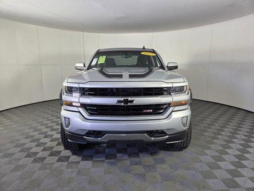 Silver Ice Metallic 2017 Chevrolet Silverado 1500 2LT