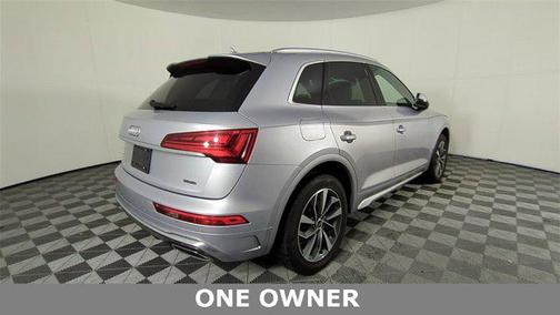 2022 Audi Q5 45 S line Premium Plus