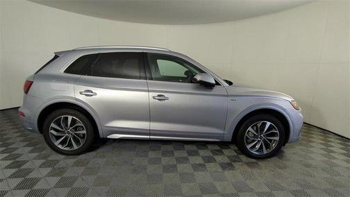 2022 Audi Q5 45 S line Premium Plus