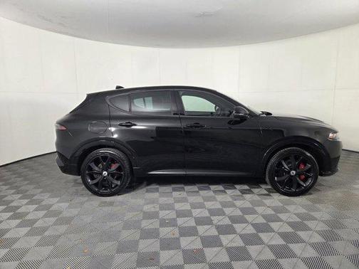 8 Ball 2025 Dodge Hornet R/T Plus EAWD