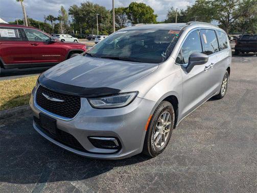 2021 Chrysler Pacifica Touring