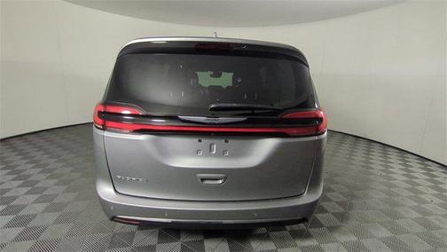 2021 Chrysler Pacifica Touring