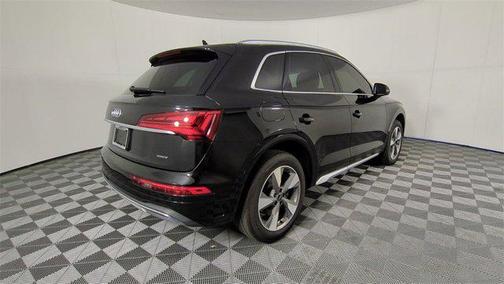 2023 Audi Q5 40 Premium Plus