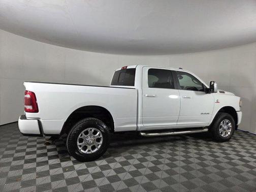 Bright White Clearcoat 2024 RAM 2500 Laramie Crew Cab 4x4 6'4' Box