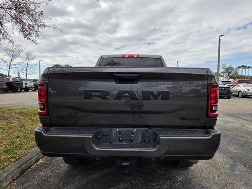 2025 RAM 2500 Big Horn Crew Cab 4x4 6'4' Box