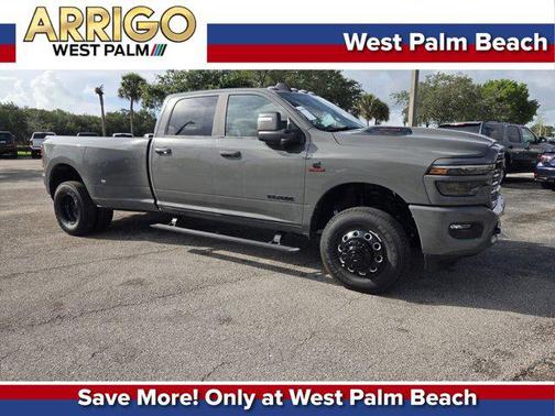 Ceramic Gray Clearcoat 2026 RAM 3500 Laramie Crew Cab 4x4 8' Box