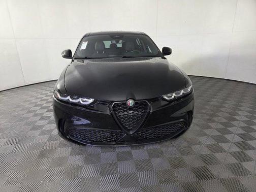 Alfa Black 2025 Alfa Romeo Tonale AWD