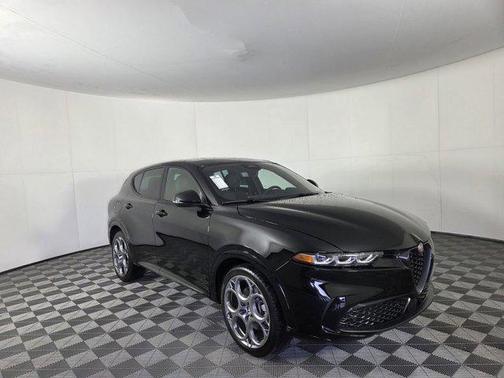 Alfa Black 2025 Alfa Romeo Tonale AWD