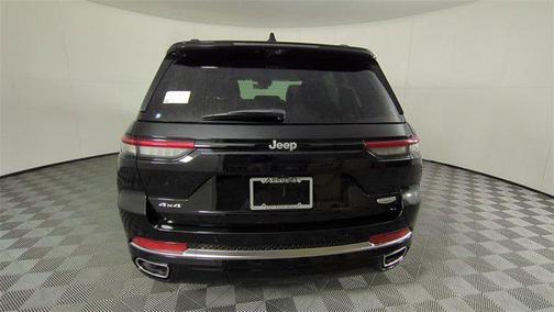 2025 Jeep Grand Cherokee Summit