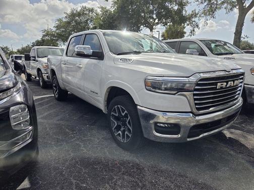 Bright White Clearcoat 2025 RAM 1500 Laramie