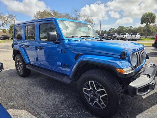 2025 Jeep Wrangler 4-Door Sahara 4x4