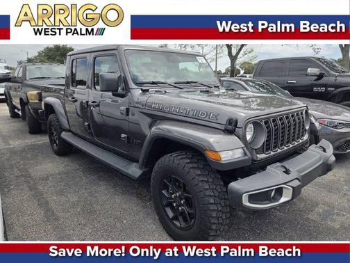 Granite Crystal Metallic Clearcoat 2025 Jeep Gladiator High Tide