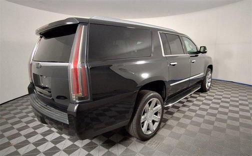 2020 Cadillac Escalade ESV Luxury