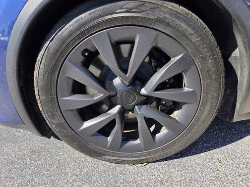 2023 Tesla Model X Standard Range