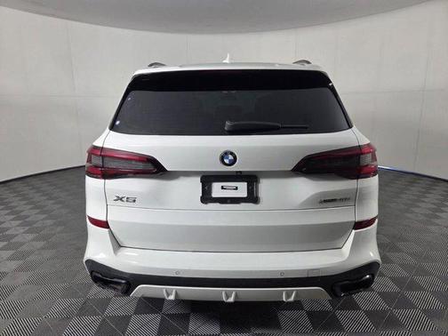 Alpine White 2022 BMW X5 xDrive40i