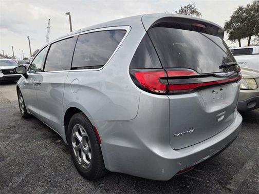 2024 Chrysler Pacifica Limited
