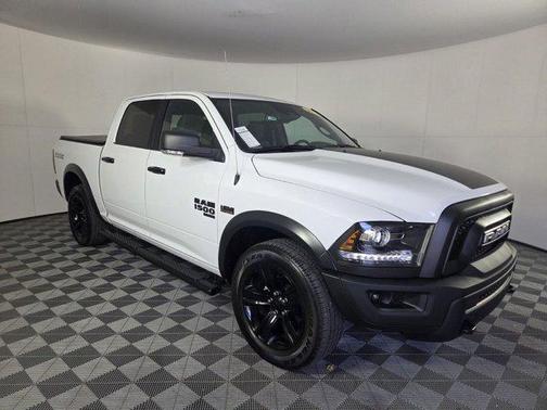 2024 RAM 1500 Classic Warlock Crew Cab 4x2 5'7' Box