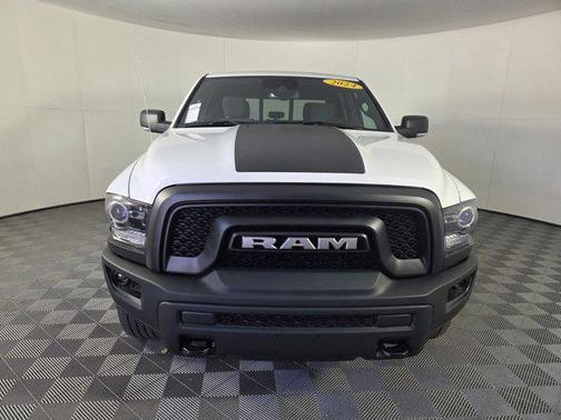 2024 RAM 1500 Classic Warlock Crew Cab 4x2 5'7' Box