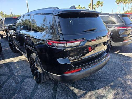 2022 Jeep Grand Cherokee L Altitude