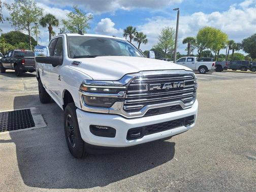 2025 RAM 2500 Laramie Crew Cab 4x4 6'4' Box