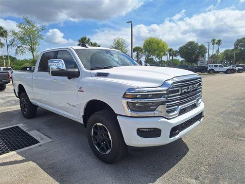 2025 RAM 2500 Laramie Crew Cab 4x4 6'4' Box
