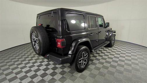 2024 Jeep Wrangler 4-Door Sahara 4x4