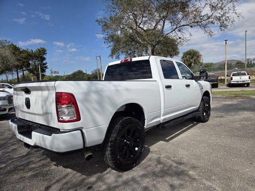 2023 RAM 3500 Tradesman Crew Cab 4x4 6'4' Box