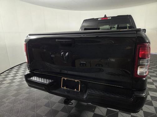 Diamond Black Crystal Pearlcoat 2024 RAM 1500 Tradesman