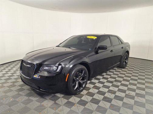 2023 Chrysler 300 Touring
