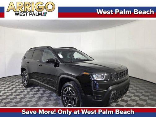 Diamond Black Crystal Pearlcoat 2026 Jeep Cherokee Laredo