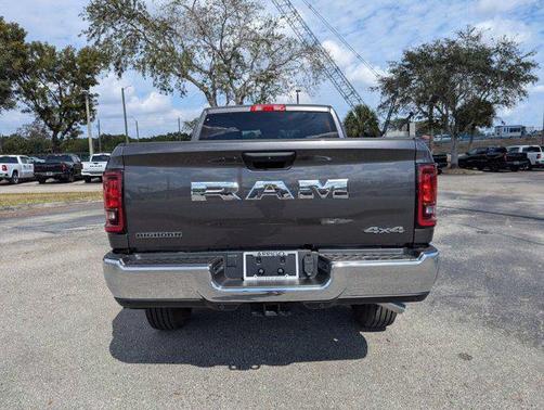 2026 RAM 2500 Big Horn Crew Cab 4x4 6'4' Box