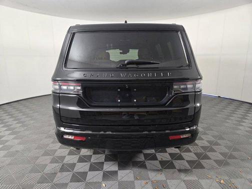 Diamond Black Crystal Pearlcoat 2025 Jeep Grand Wagoneer Series III Obsidian 4x4