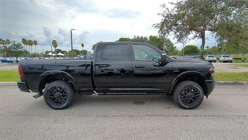 2025 RAM 2500 Limited Crew Cab 4x4 6'4' Box