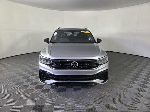 Silver Metallic 2023 Volkswagen Tiguan 2.0T SE R-Line Black
