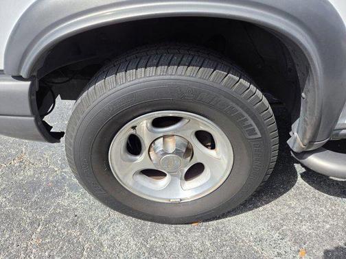 2000 Ford Explorer XLT