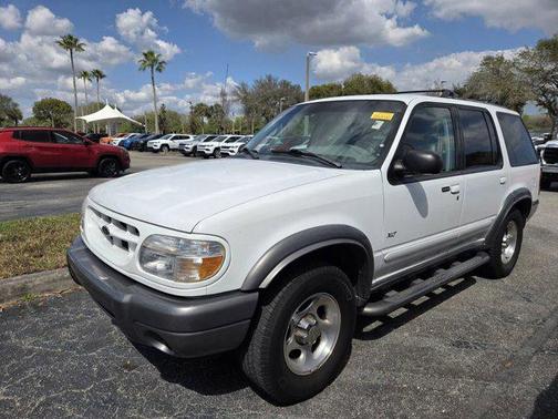 2000 Ford Explorer XLT