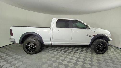 2019 RAM 1500 SLT