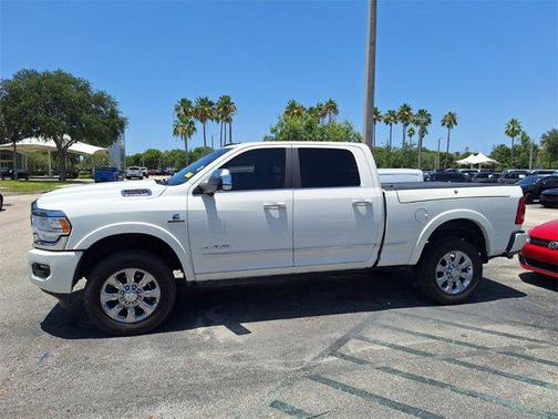 2020 RAM 2500 Limited Crew Cab 4X4 6'4' Box