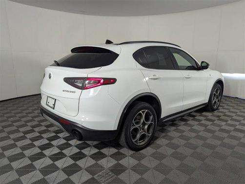 2024 Alfa Romeo Stelvio Ti