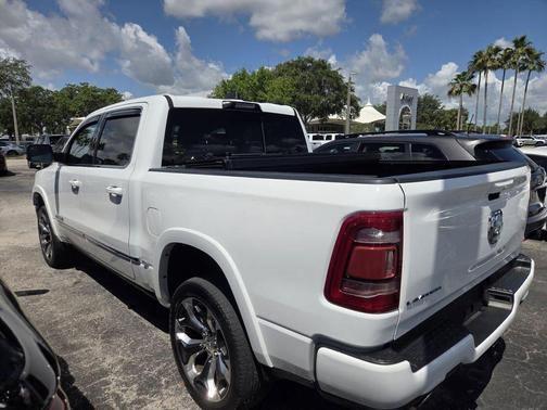 Bright White Clearcoat 2023 RAM 1500 Limited